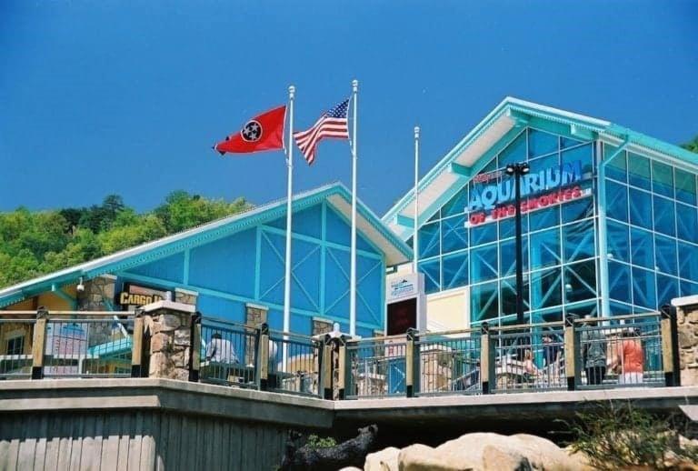 On Dolly Time 1 Mile From Dollywood Villa Pigeon Forge Exterior photo